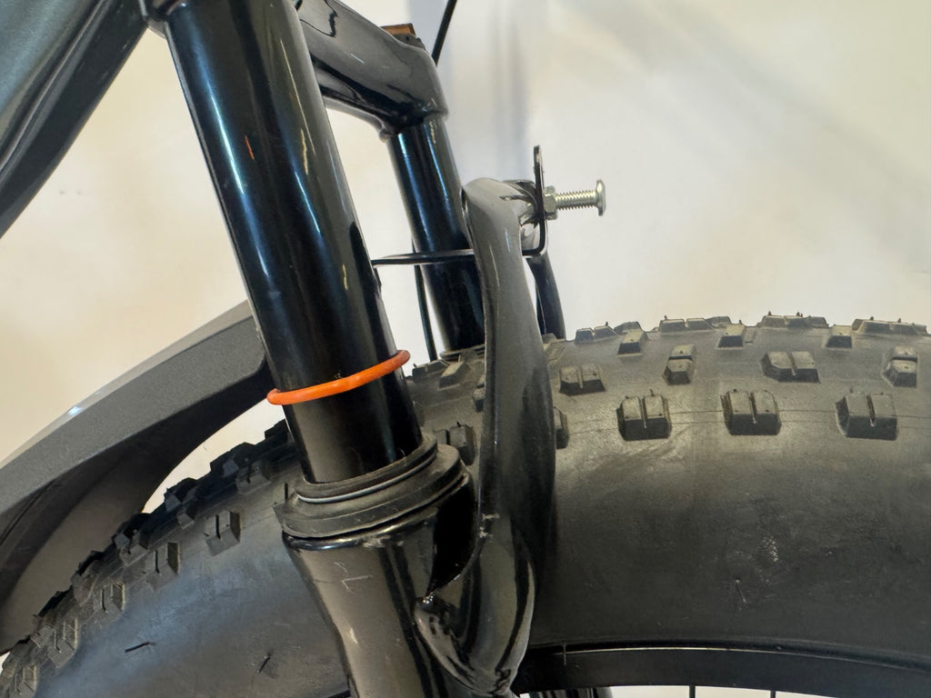 Fat Tyre Mountain Bicycle – Grey & Blue